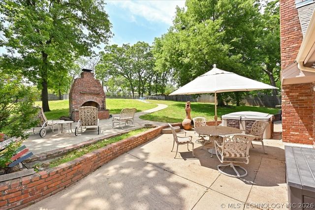 2956 E 69th Street, Tulsa, OK 74136