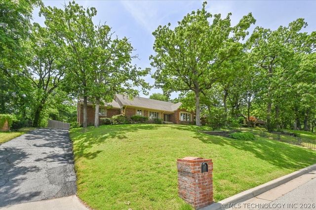 2956 E 69th Street, Tulsa, OK 74136
