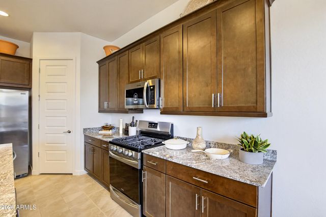 2975 E BARREL RACE Road, San Tan Valley, AZ 85140