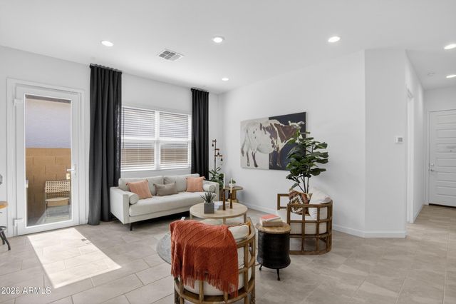 2975 E BARREL RACE Road, San Tan Valley, AZ 85140