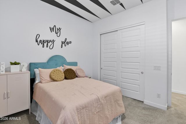2975 E BARREL RACE Road, San Tan Valley, AZ 85140
