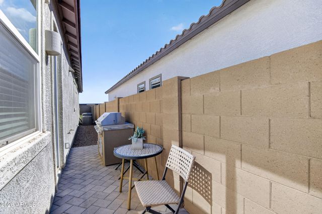 2975 E BARREL RACE Road, San Tan Valley, AZ 85140