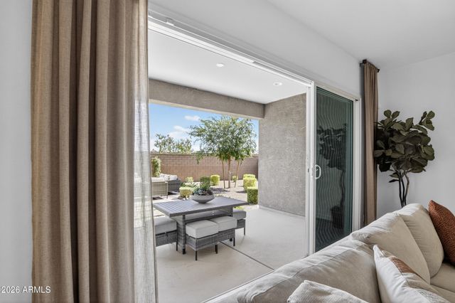2975 E BARREL RACE Road, San Tan Valley, AZ 85140