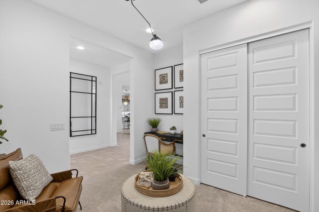 2975 E BARREL RACE Road, San Tan Valley, AZ 85140