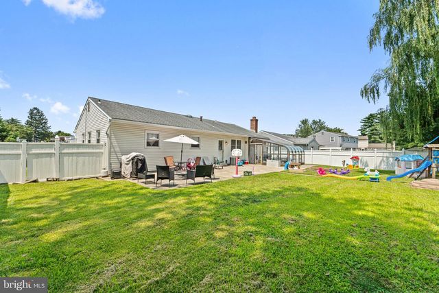 21 GRANT DR, Clementon, NJ 08021
