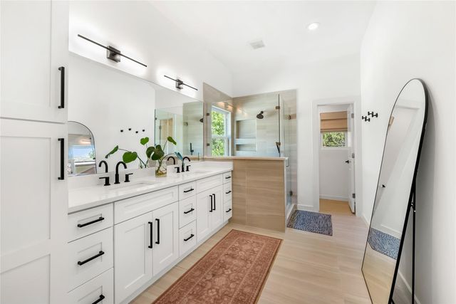 5914 Salcon Cliff DR, Austin, TX 78749