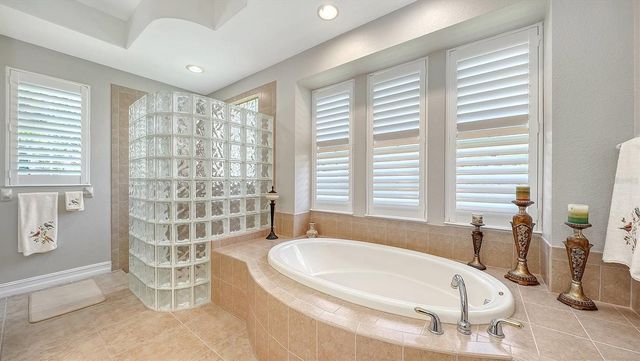 225 PESARO DRIVE, North Venice, FL 34275