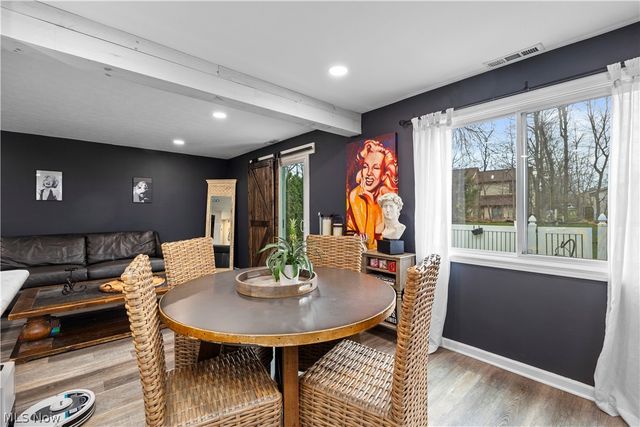 190 Deepwood Drive, Wadsworth, OH 44281