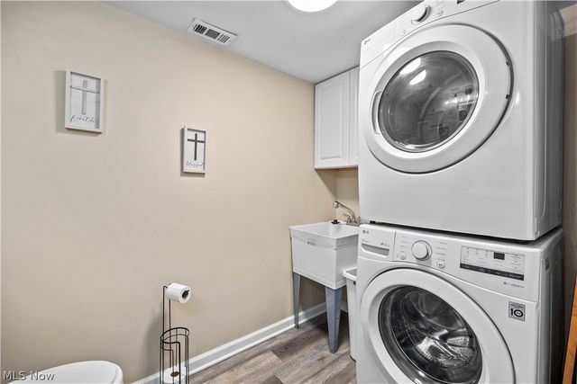 190 Deepwood Drive, Wadsworth, OH 44281