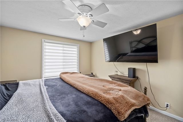 190 Deepwood Drive, Wadsworth, OH 44281