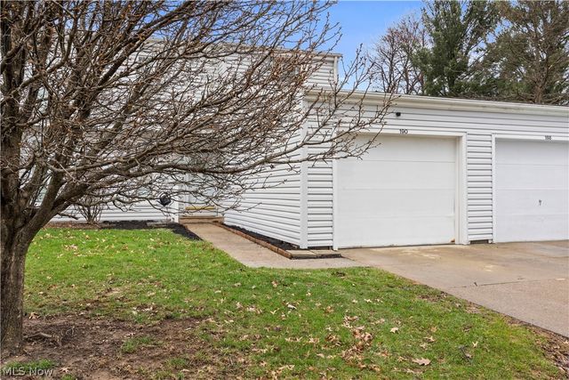 190 Deepwood Drive, Wadsworth, OH 44281