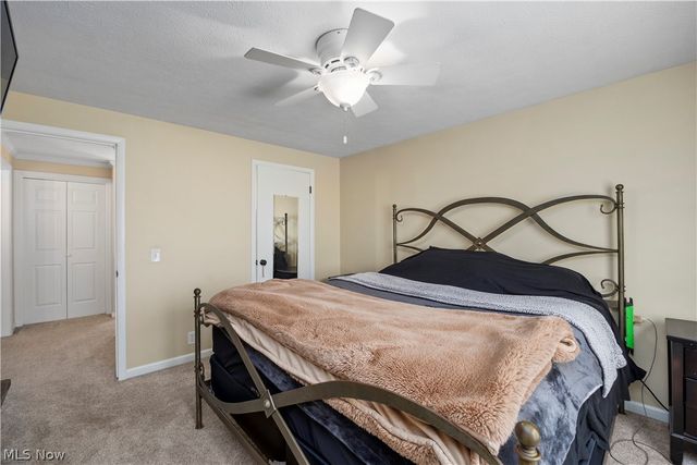 190 Deepwood Drive, Wadsworth, OH 44281