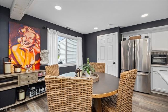 190 Deepwood Drive, Wadsworth, OH 44281