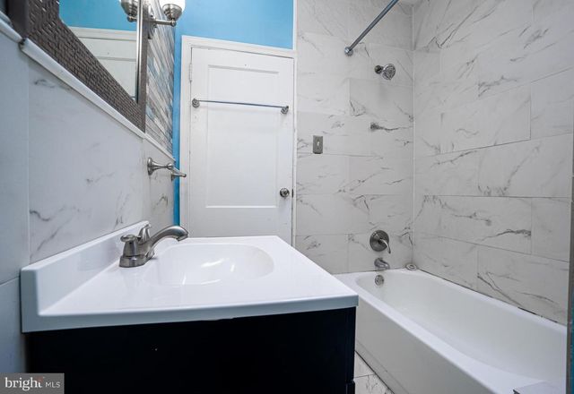 6328 N GRATZ ST, Philadelphia, PA 19141