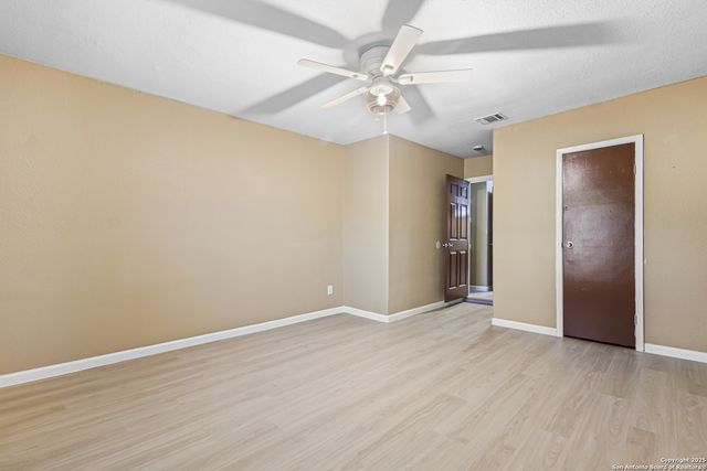 3718 Bremen, San Antonio, TX 78210