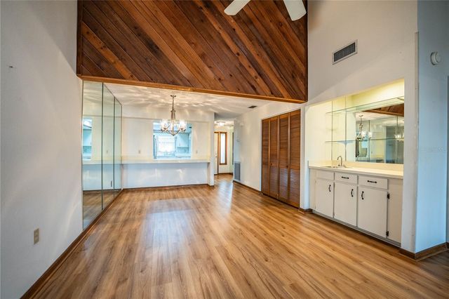 2025 SYLVESTER ROAD AA1, Lakeland, FL 33803