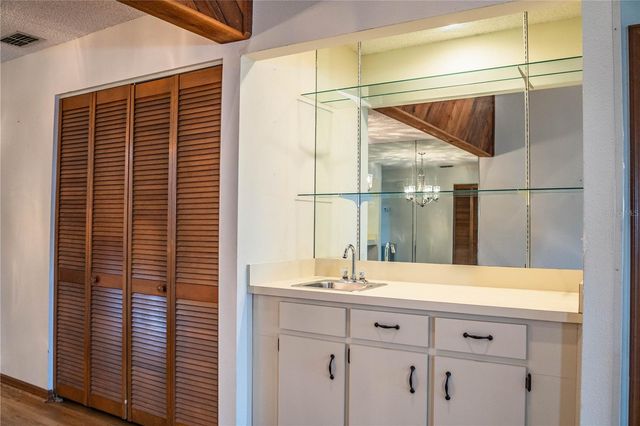 2025 SYLVESTER ROAD AA1, Lakeland, FL 33803