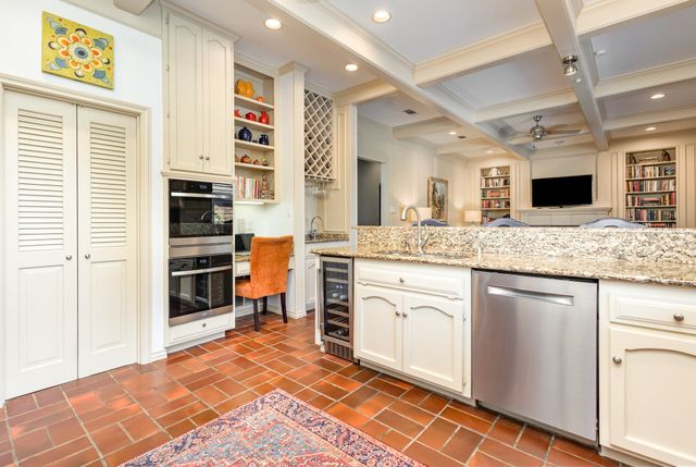 1103 Findlay Drive, Arlington, TX 76012