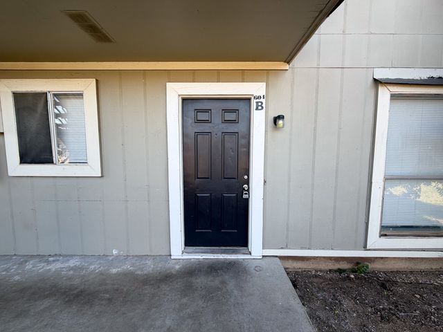 604 Walter Stephenson Road B, Midlothian, TX 76065