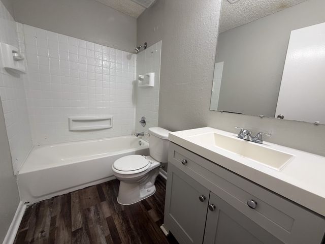 604 Walter Stephenson Road B, Midlothian, TX 76065