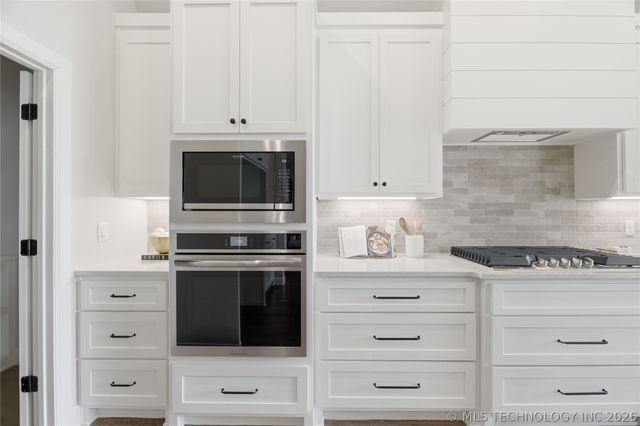 2838 E 141st Court S, Bixby, OK 74008