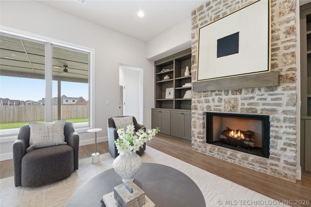 2838 E 141st Court S, Bixby, OK 74008