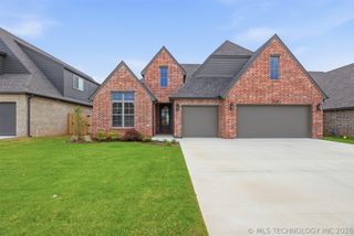 2838 E 141st Court S, Bixby, OK 74008