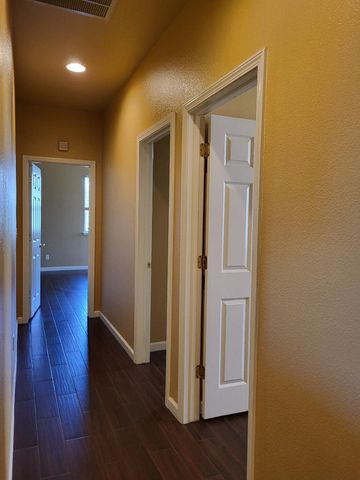 9381 Viridian St, Elk Grove, CA 95624