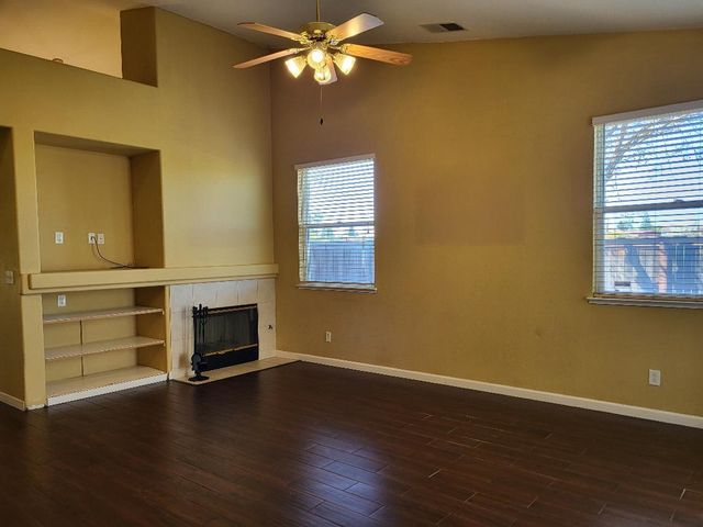 9381 Viridian St, Elk Grove, CA 95624