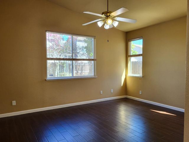 9381 Viridian St, Elk Grove, CA 95624