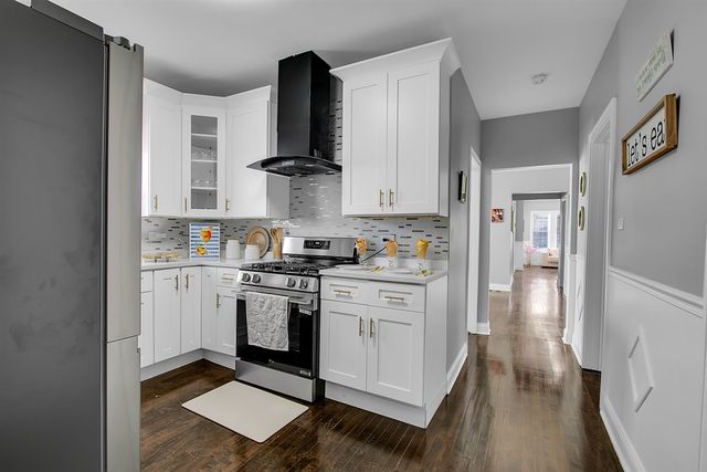 11412 S King Drive, Chicago, IL 60628