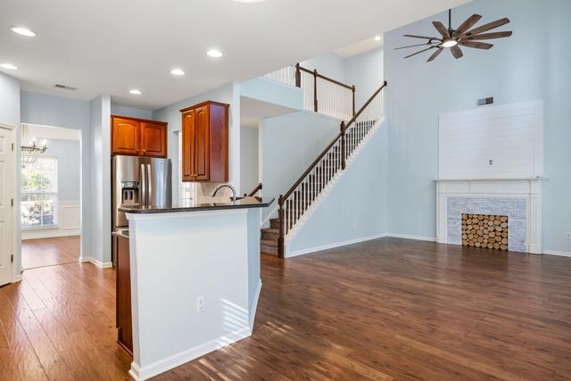 1520 Saint Stephens Way, Hanahan, SC 29410