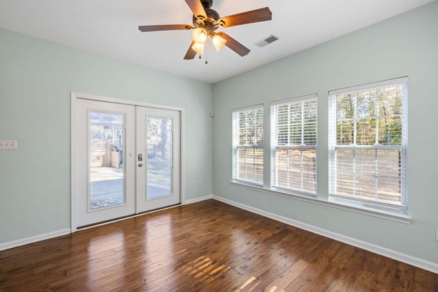 1520 Saint Stephens Way, Hanahan, SC 29410