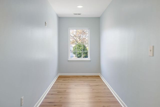 1520 Saint Stephens Way, Hanahan, SC 29410