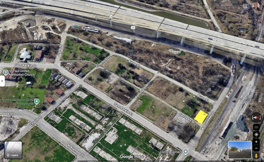 1811 Broadway Blvd W, Corpus Christi, TX 78401 — exterior