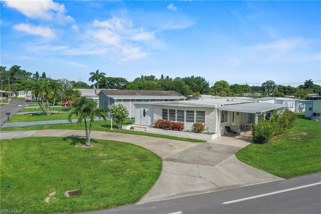 1 Cannes DR, NAPLES, FL 34112 — exterior