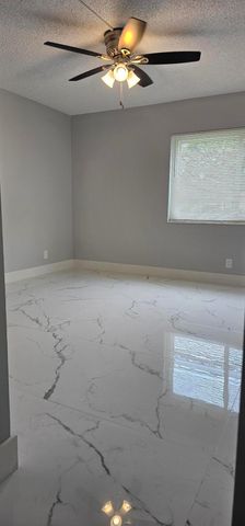 4991 Sable Pine Circle B1, West Palm Beach, FL 33417