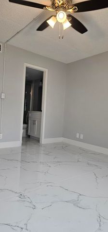 4991 Sable Pine Circle B1, West Palm Beach, FL 33417