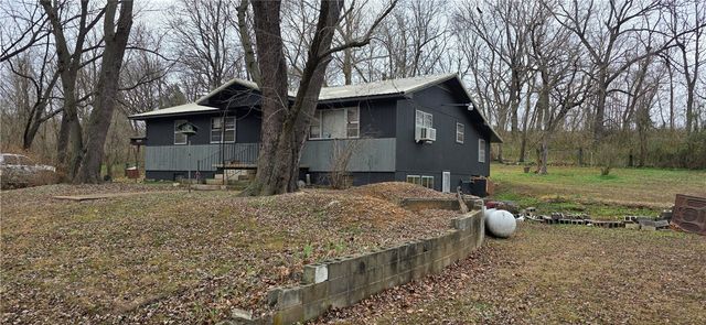 3481 Marion County 3005, Yellville, AR 72687