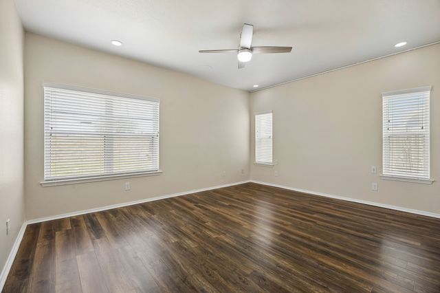 703 Fossil Hill Drive, Arlington, TX 76002