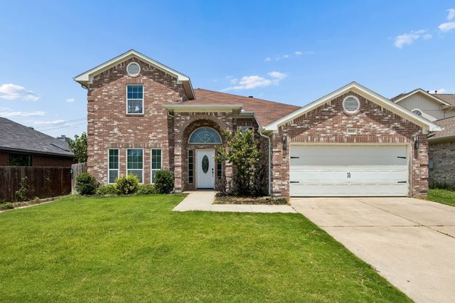 703 Fossil Hill Drive, Arlington, TX 76002