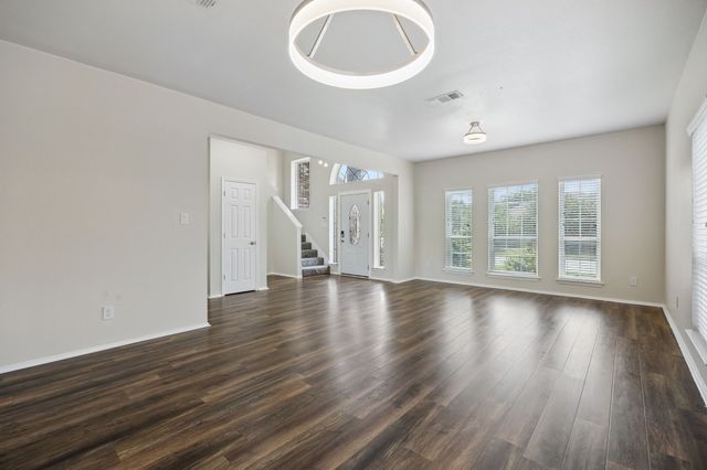 703 Fossil Hill Drive, Arlington, TX 76002