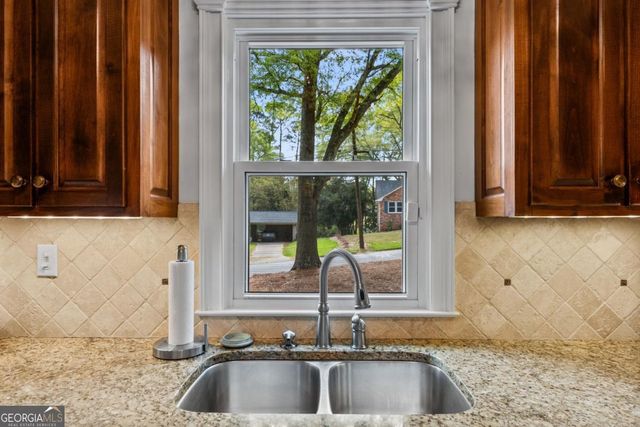 109 St James Drive, Athens, GA 30606