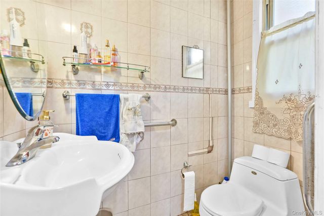 84-42 Charlecote Ridge, Jamaica Estates, NY 11432
