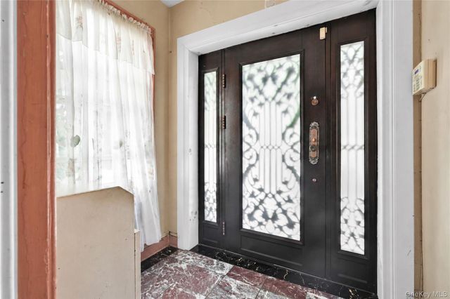 84-42 Charlecote Ridge, Jamaica Estates, NY 11432