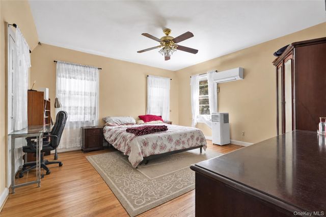 84-42 Charlecote Ridge, Jamaica Estates, NY 11432