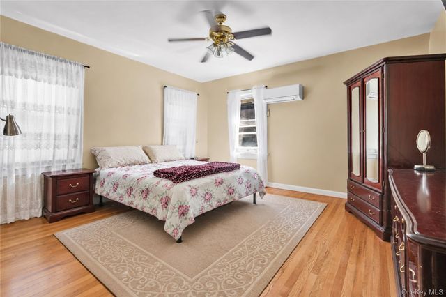 84-42 Charlecote Ridge, Jamaica Estates, NY 11432