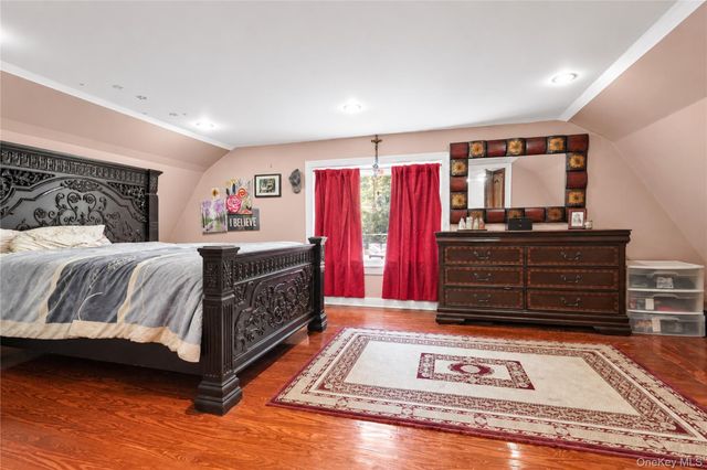 84-42 Charlecote Ridge, Jamaica Estates, NY 11432
