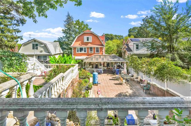 84-42 Charlecote Ridge, Jamaica Estates, NY 11432