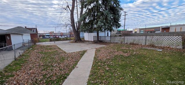 7113 Kendal Street, Dearborn, MI 48126